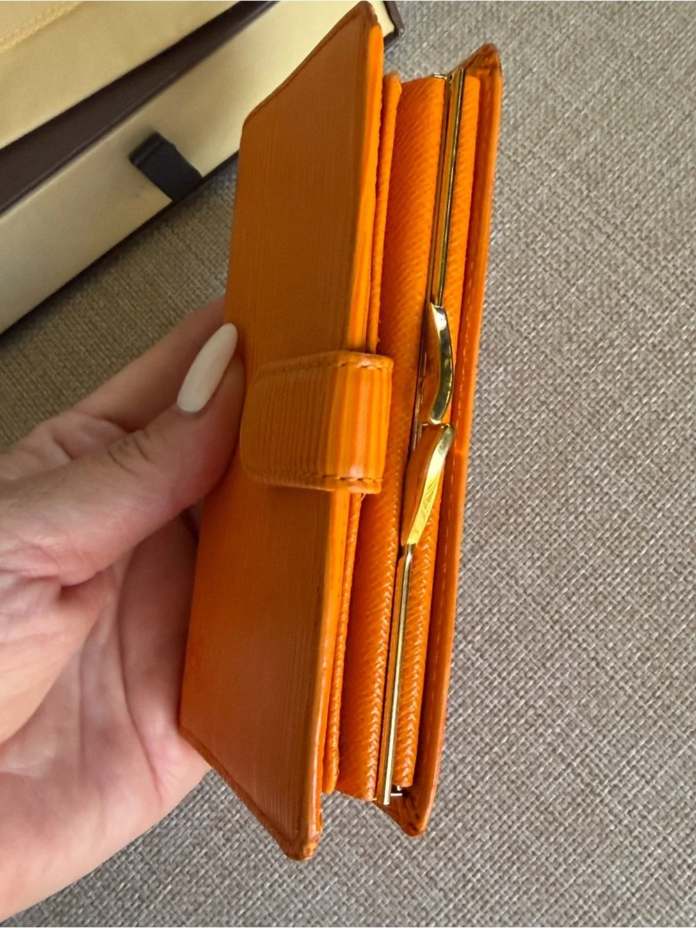 Louis Vuitton Epi Porte Monnaie Viennois Mandarin Orange Kiss Lock Coin Wallet